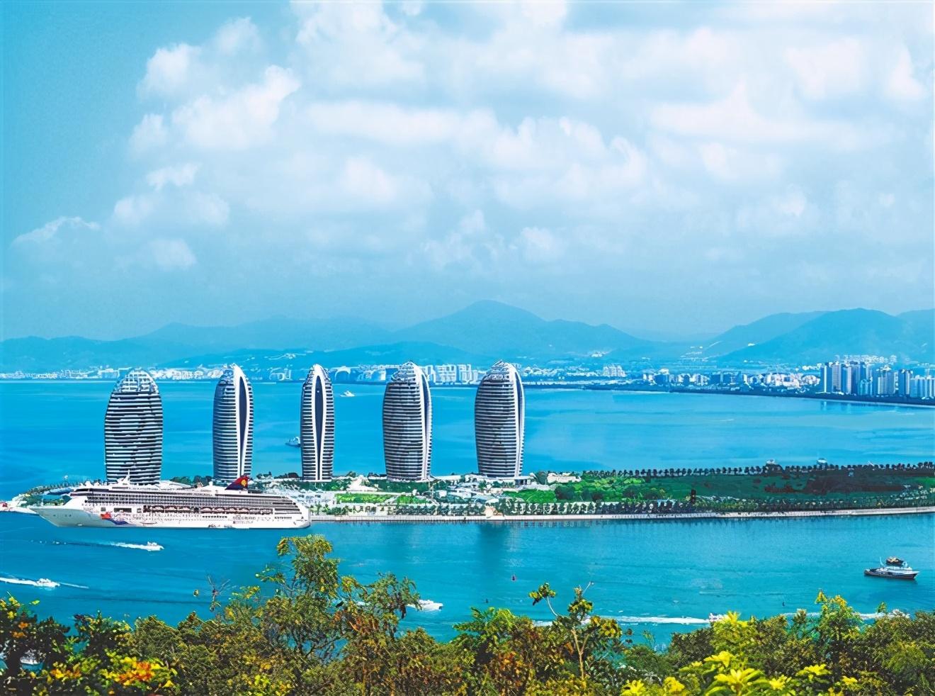 2025年新澳门天天开,探索新澳门，2025年天天开启的机遇与挑战